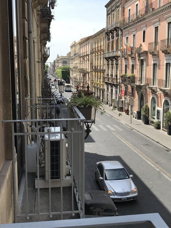 Papali Acomodação com café da manhã Catânia Exterior foto