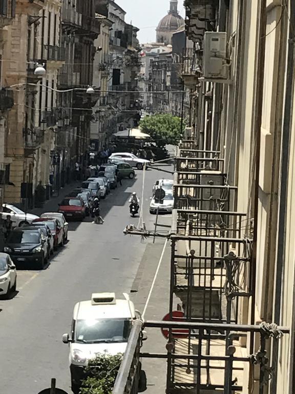 Papali Acomodação com café da manhã Catânia Exterior foto